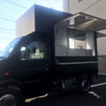 新品同然の黒キャリイのキッチンカー