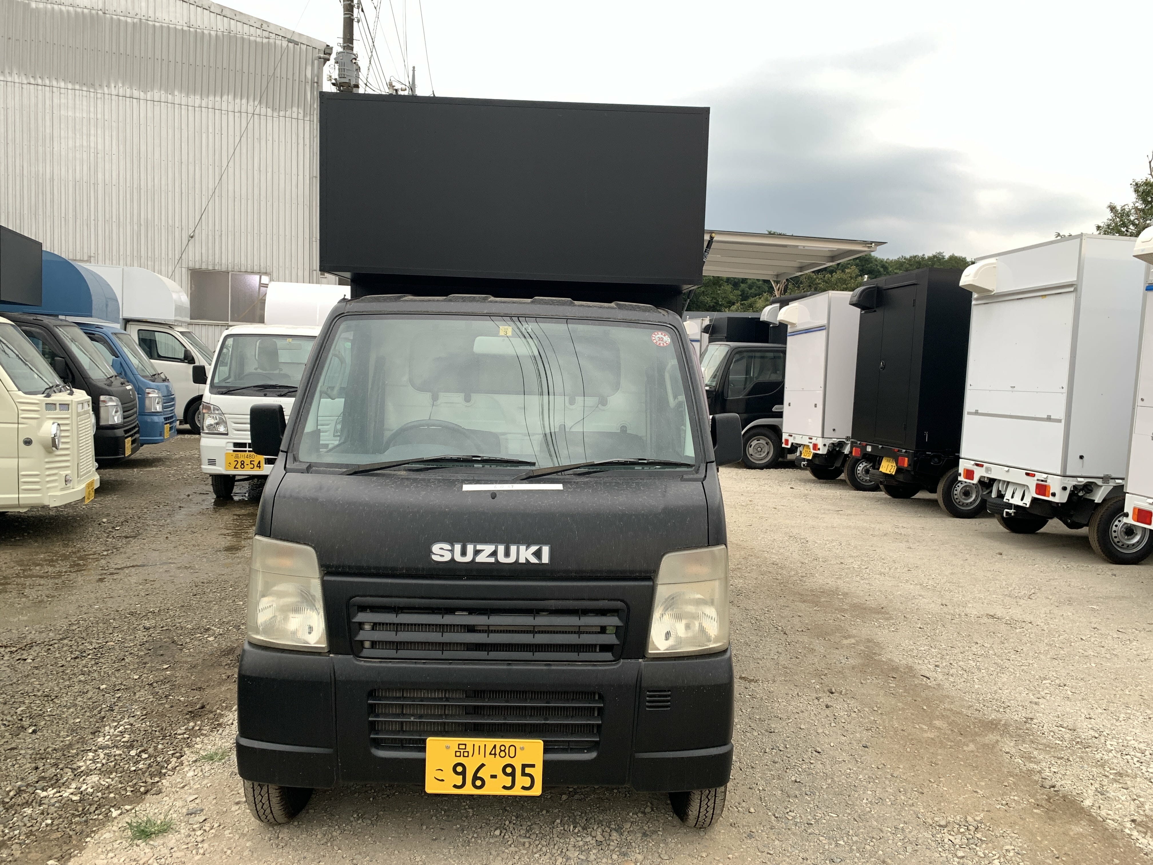 店頭在庫 Suzuki キャリイ 即納できますマットブラックのキッチンカー 移動販売車 キッチンカー の製作 フードトラックカンパニー 公式