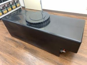 キッチンカー用の200Lタンクの外観