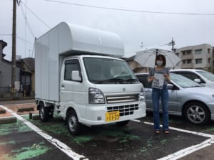 石川県金沢市の吉田様の「ホットドック」キッチンカーを製作しました。
