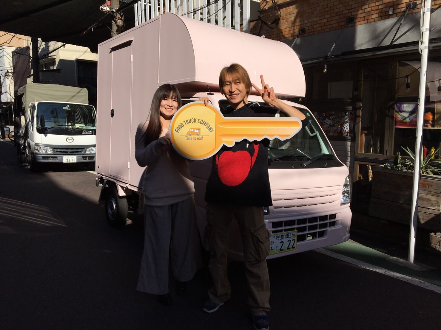 東京都杉並区の後藤様の カレー キッチンカーを製作しました 移動販売車 キッチンカー の製作 フードトラックカンパニー 公式