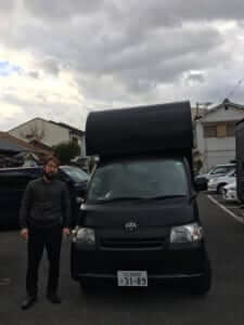 大阪府大阪市の有限会社カンヨウ様の「ハラミ弁当」キッチンカーを製作しました。