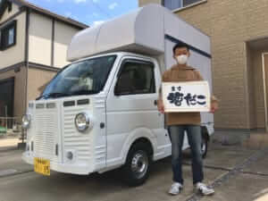 岐阜県岐阜市の増だこ（増田翔）様の「たこ焼き」のキッチンカーを製作しました。