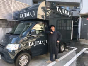 東京都の株式会社Varmen様の「カレー」キッチンカーを製作しました。