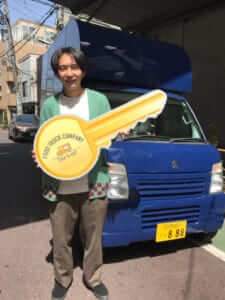 東京都のチリソースマンデー様に「チキンオーバーライス」のキッチンカー(中古)をご購入いただきました。