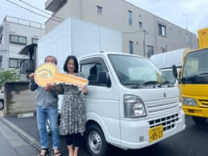 東京都世田谷区エムライン・インターナショナル株式会社様のキッチンカーを製作させていただきました。