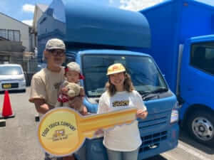 大阪府堺市岩田宏美様のキッチンカーを製作させていただきました。