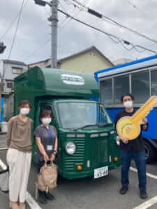 大阪市中央区の「ふぉーの店バインミー102様」のバインミーのキッチンカーを製作させていただきました。