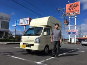 静岡県牧之原市カフェレストランT&T様の「しょうゆ味ピラフ(シーフードピラフ)」のキッチンカーを製作させていただきました。