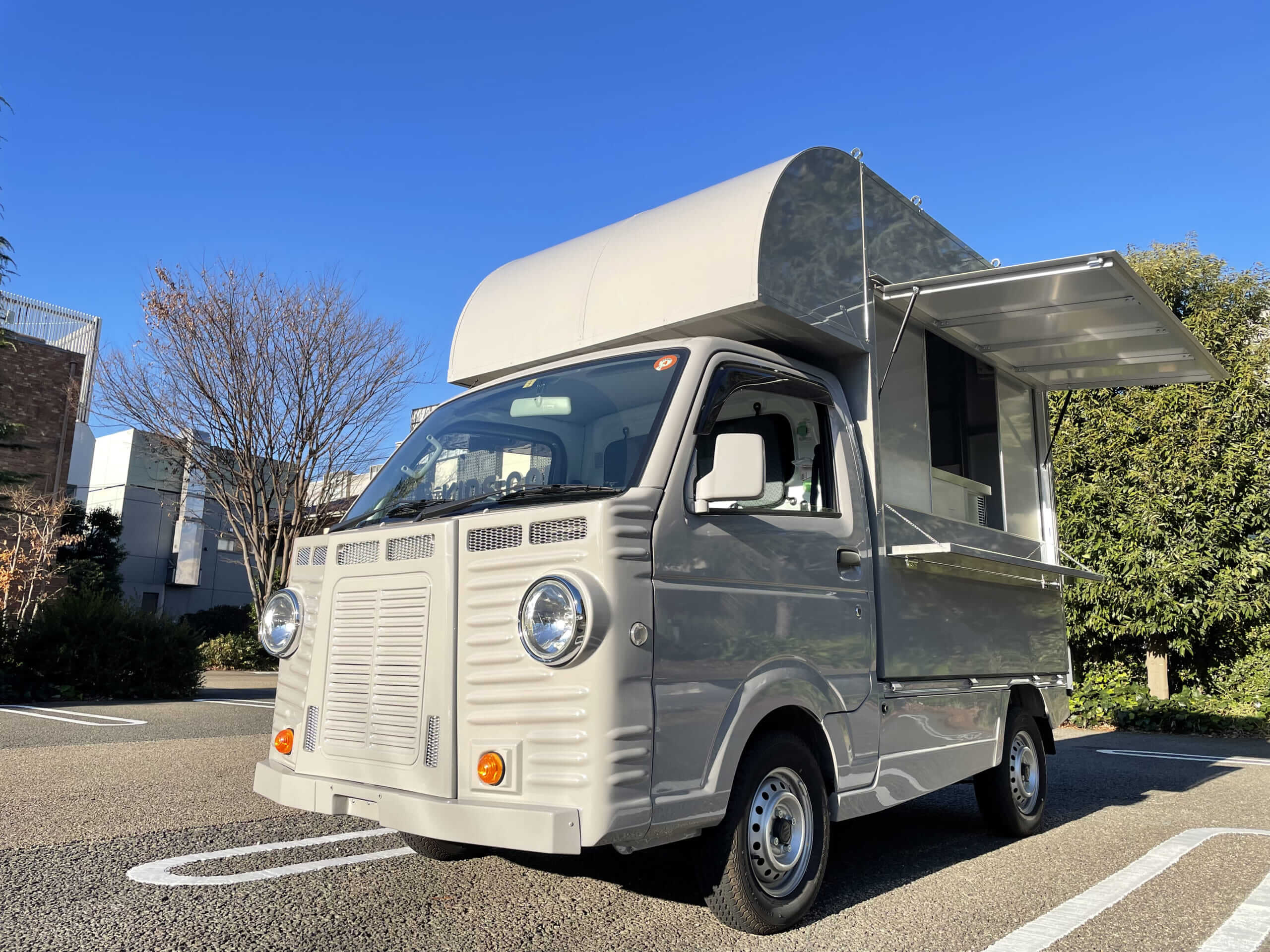 【キッチンボックス453】車内で「仕込み」調理もできる軽トラサイズのキッチンカー