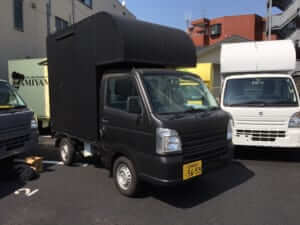 【軽トラック】SUZUKI/キャリイのマットブラックの中古キッチンカー