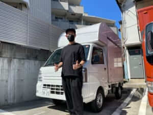 神奈川県茅ヶ崎市「北欧酒場 Shima=Tori（シマトリ）」様のキッチンカーを製作させていただきました。