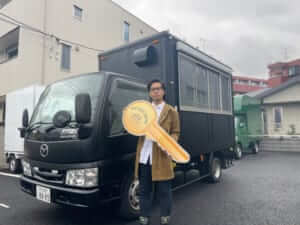 埼玉県熊谷市CRISPY CHIKEN n’TOMATO（クリスピーチキンアンドトマト）籠原店様のキッチンカーを製作させていただきました。