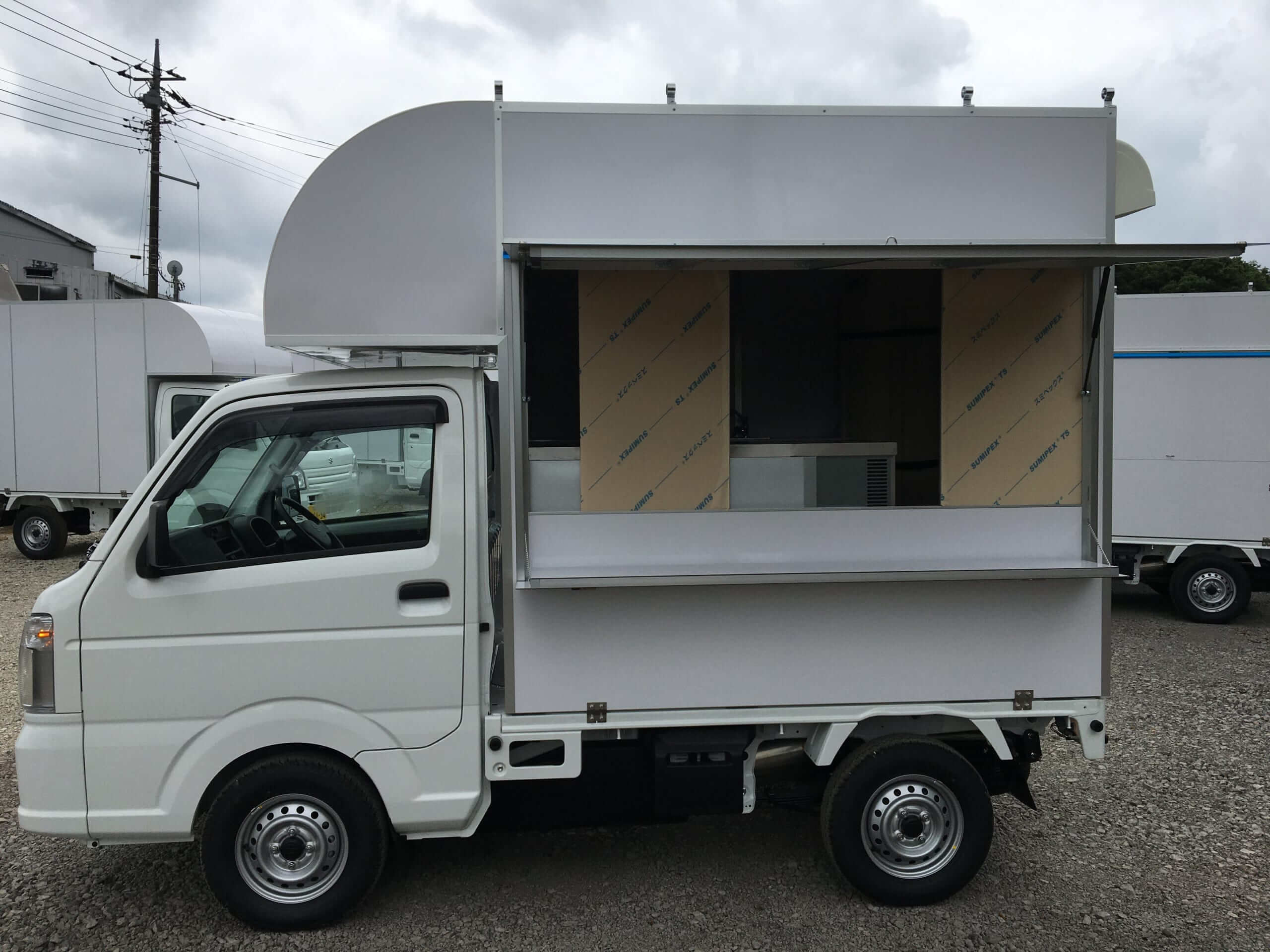 即納新車 軽トラック Suzuki キャリイの未使用仕込みキッチンカー キッチンカーの製作 フードトラックカンパニー 公式