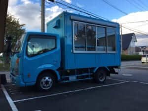 北海道函館市「ぽこ あ ぽこ」様のキッチンカーを製作させていただきました。