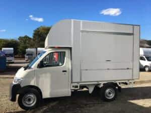 アウトレット品★新車★【1トントラック】TOYOTA/タウンエーストラックの「キッチンボックス1000」