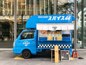 神奈川県横浜市中区の「スパイス４４」様のキッチンカーを製作させていただきました。