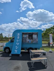 兵庫県佐用郡の「あまいタンス」様のキッチンカーを製作させていただきました。