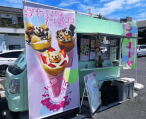 千葉県四街道市「ちゃんまりくれーぷ」様のキッチンカーを製作させていただきました