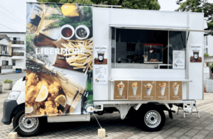 神奈川県横浜市「foodtruck LIBERMORE」様のキッチンカーを製作させていただきました