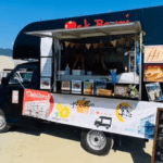 三重県尾鷲市「キッチンカー Ba-mi」様のキッチンカーを製作させていただきました