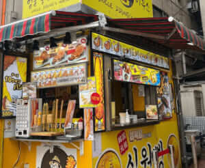 東京都新宿区「UNCLE DDUNG's HOUSE」様のキッチンカーを製作させていただきました