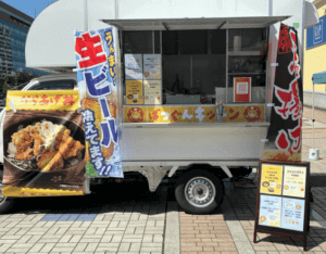 東京都八王子市「ばつぐんキッチン」様のキッチンカーを製作させていただきました