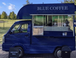 宮城県柴田郡「BLUE COFFEE CAR」様のキッチンカーを製作させていただきました。