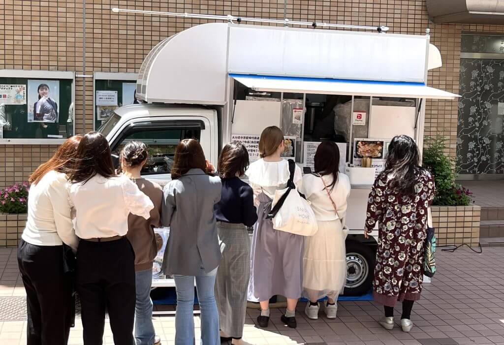 「㐂八 kihachi」様が出店している様子