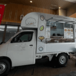 静岡県静岡市葵区「Kitchen PecoPeco」様のキッチンカーを製作させていただきました。