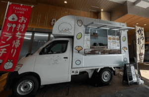 静岡県静岡市葵区「Kitchen PecoPeco」様のキッチンカーを製作させていただきました。