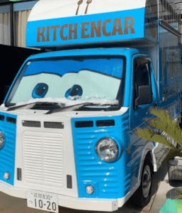 滋賀県草津市「MAHALO」様のキッチンカーを製作させていただきました。