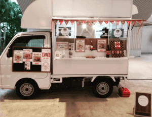 沖縄県宜野湾市「marble」様のキッチンカーを製作させていただきました