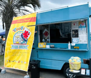 愛知県岡崎市「TeeCees」様のキッチンカーを製作させていただきました