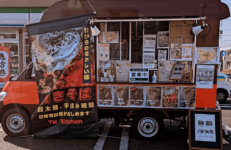 ラーメン屋台キッチンカー移動販売車 値下げします。‼️‼️‼️ ラーメン屋台キッチンカー移動販売車 値下げします。‼️‼️‼️