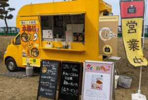 神奈川県横浜市「よこ’s」様のキッチンカーを製作させていただきました