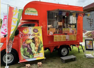 青森県弘前市「muskaan」様のキッチンカーを製作させていただきました