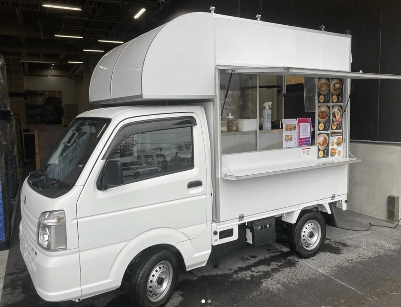スーちゃん キッチンカー 千葉県浦安市「Coney Island Diner」様のキッチンカーを製作させ