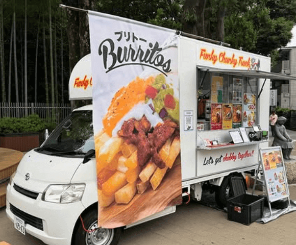 スーちゃん キッチンカー 東京都狛江市「Funky Chunky Truck」様のキッチンカーを製作させ