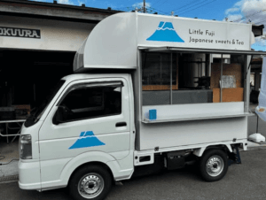 山梨県富士吉田市「Little Fuji」様のキッチンカーを製作させていただきました。