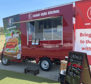 愛知県北名古屋市「scent style kitchen.」様のキッチンカーを製作させていただきました