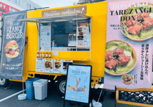 北海道札幌市「幸福食堂キッチンカー」様のキッチンカーを製作させていただきました