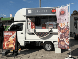 大阪府大阪市「プンキッチンカー」様のキッチンカーを製作させていただきました