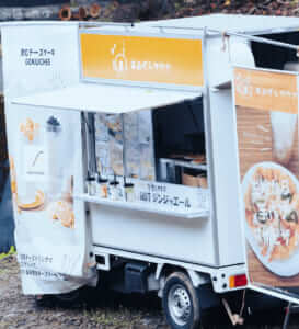 福井県大飯郡「あおぞらサウナ」様のキッチンカーを製作させていただきました