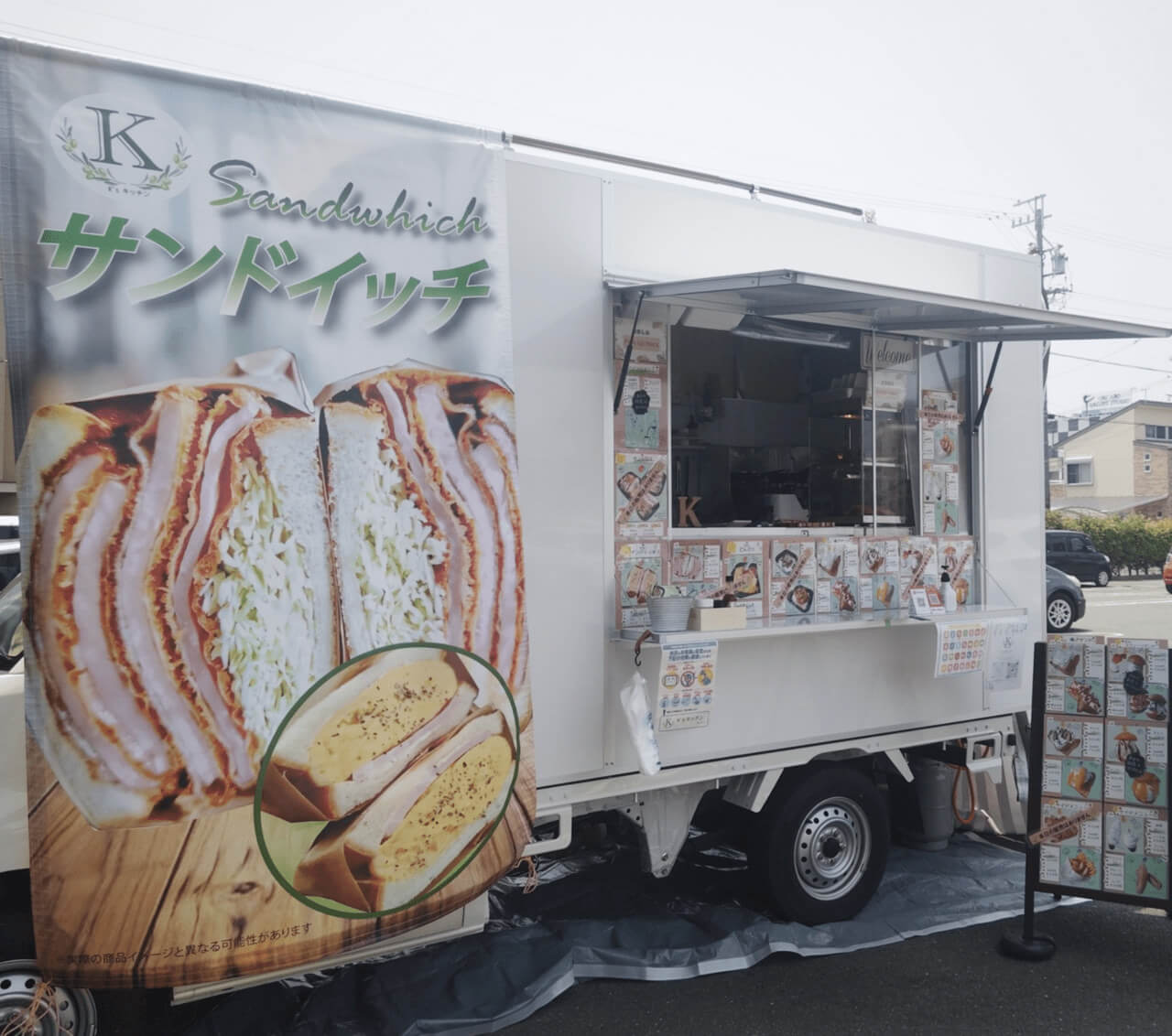 岐阜県羽島郡「K'sキッチン」様のキッチンカーを製作させて