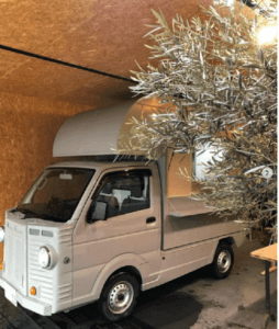 神奈川県鎌倉市の「ANDT KAMAKURA」様のキッチンカーを製作させていただきました。