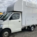 ②無塗装トヨタ/タウンエーストラックの1トン中古キッチンカー