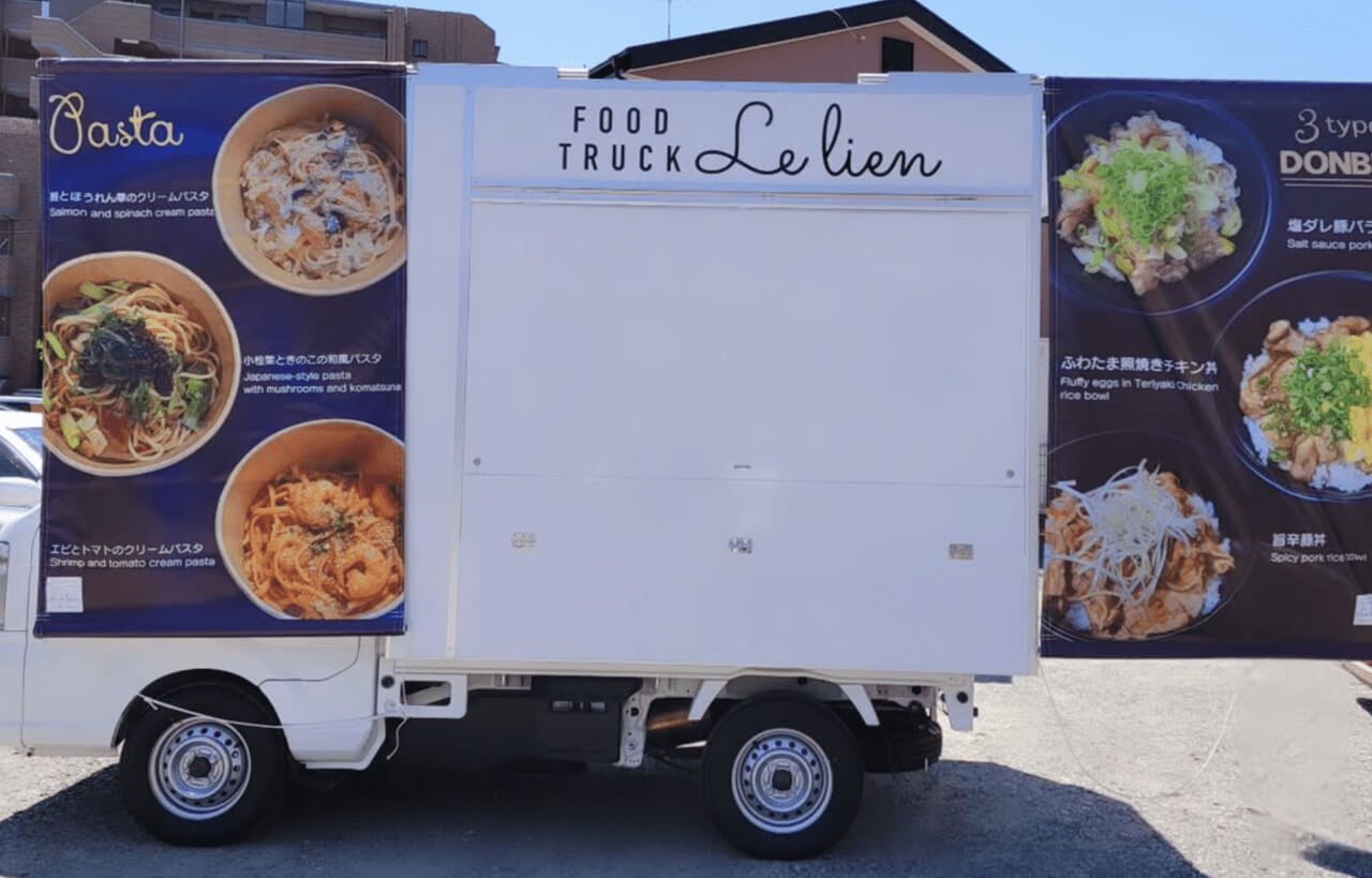 福岡県福岡市「FOOD TRUCK Le lien」様のキッチンカーを製作させて
