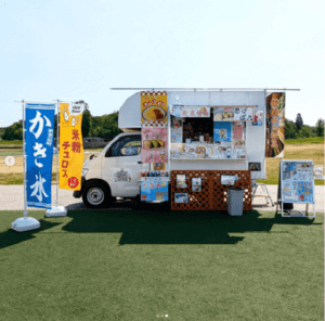 愛知県岡崎市の「ゆるふふキッチン」様のキッチンカーを製作させていただきました。