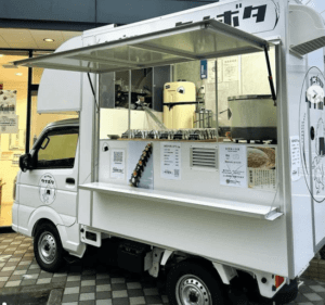 愛知県名古屋市「タナボタ」様のキッチンカーを製作させていただきました